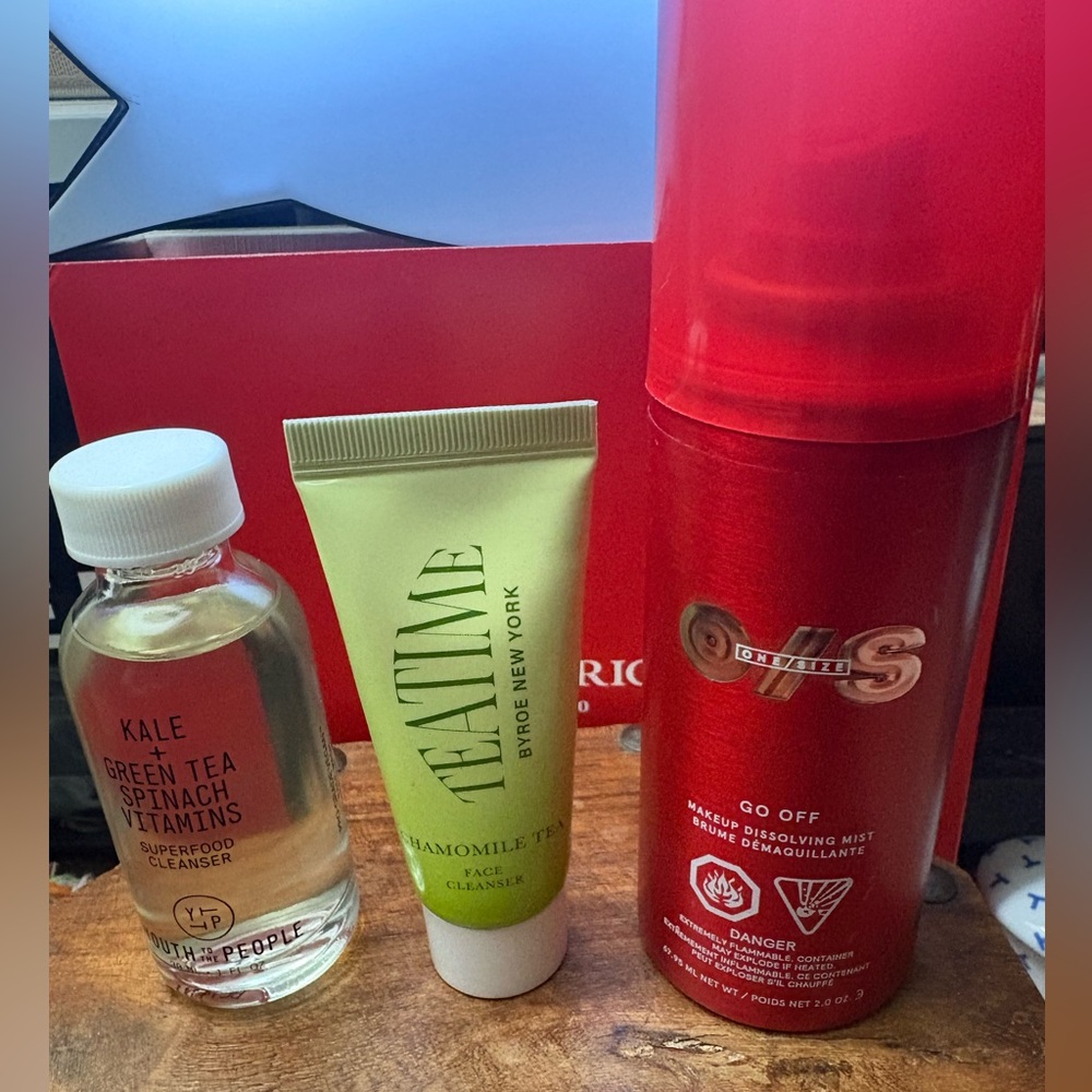 Youth to the People Superfood Cleanser + Make up Removers NWOT